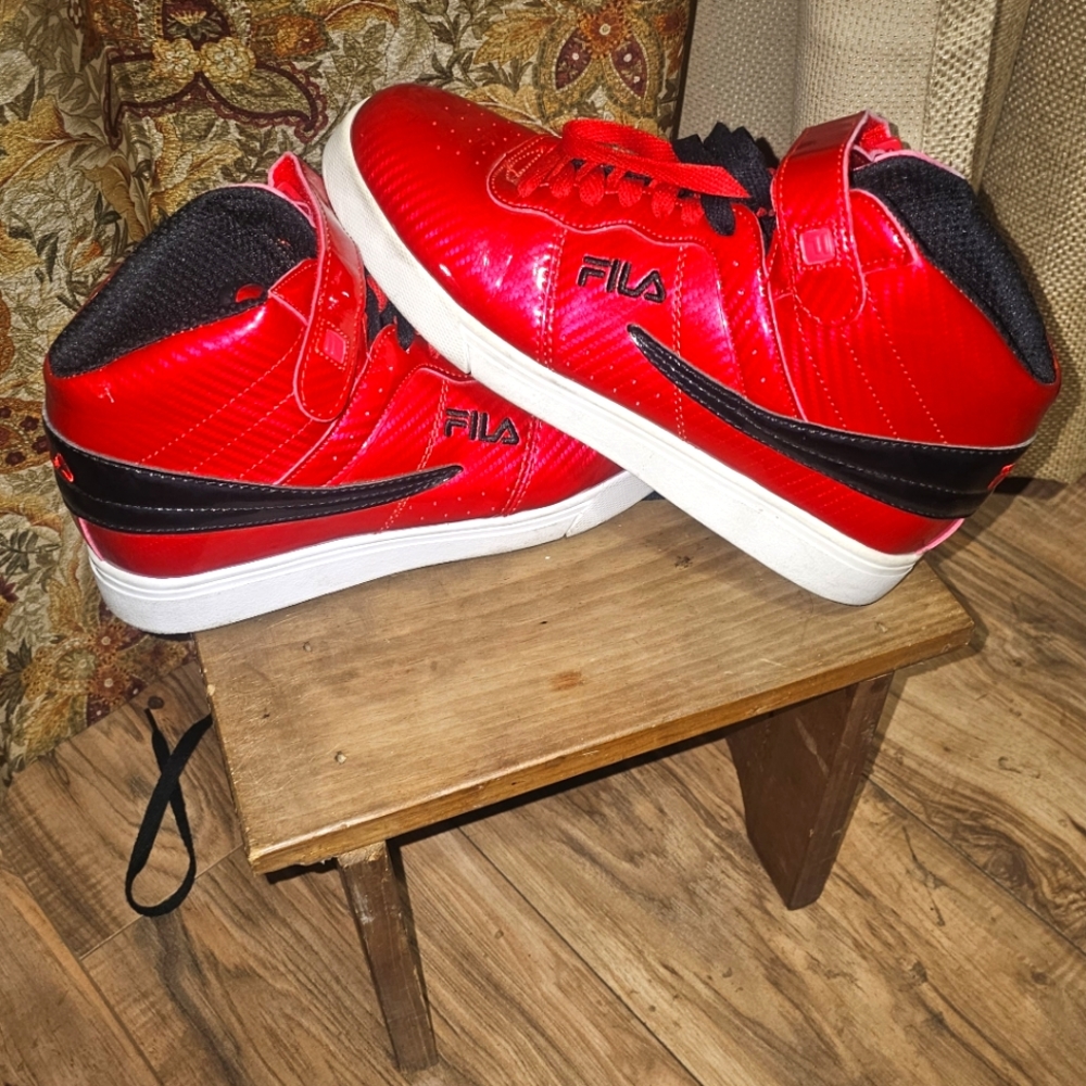 Fila size 9 high tops